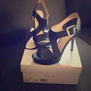 Women’s very gently worn heels